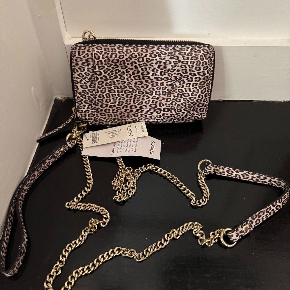Beautiful NOSZ by Chicos Cheetah Print Crossbody /Wristlet with Phone Holder NWT